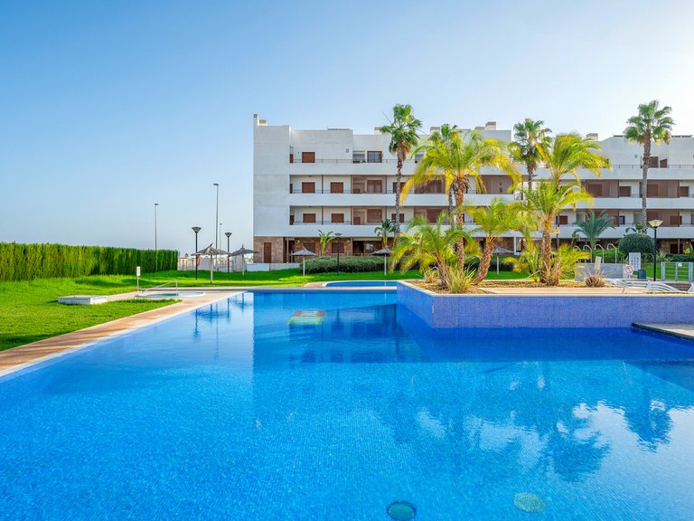 Apartment for Sale in Cabo Roig, Alicante 32