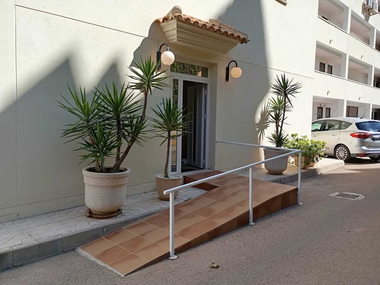 Apartment for Sale in Villamartin, Alicante 25