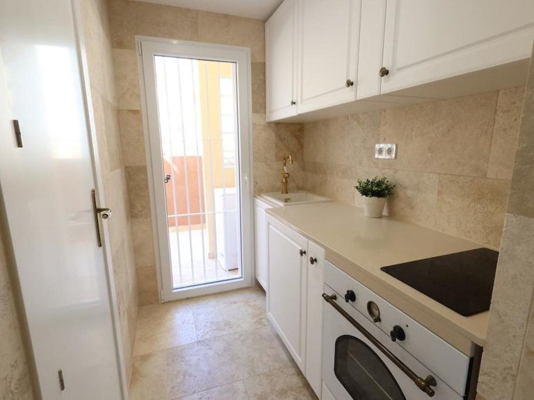Villa for Sale in Villamartin, Alicante 4