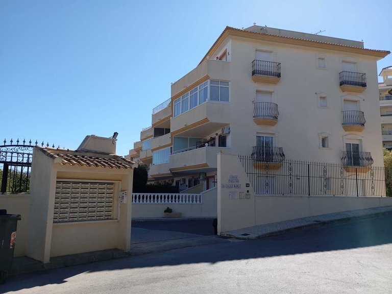 Apartment for Sale in Villamartin, Alicante 2