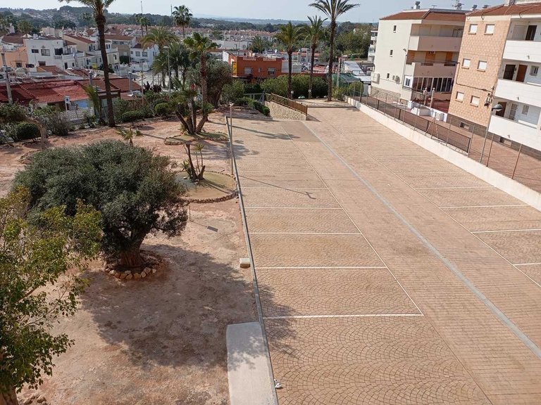 Apartment for Sale in Mil Palmeras, Alicante 45