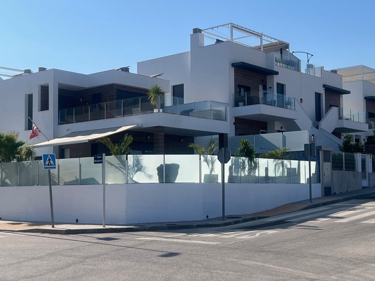 Villa for Sale in Los Montesinos, Alicante 1