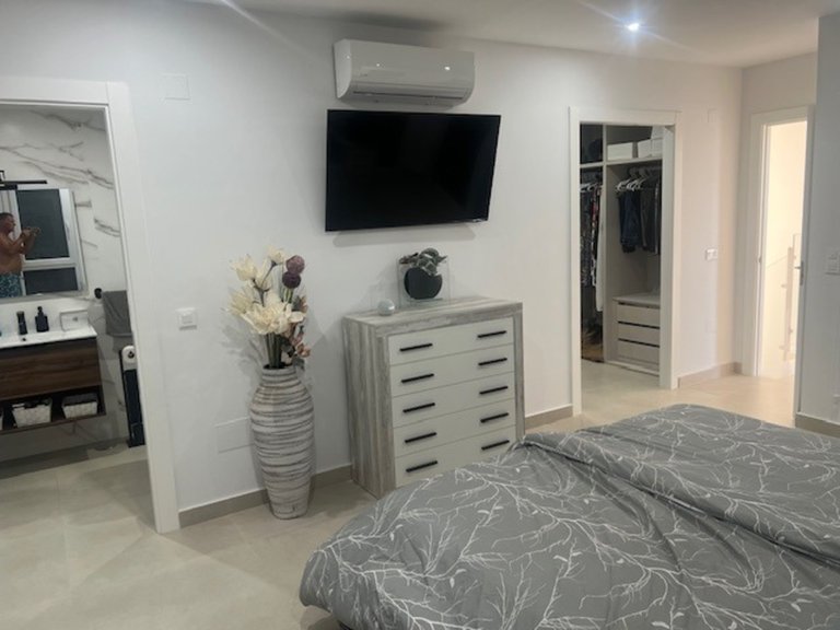 Villa for Sale in Los Montesinos, Alicante 12