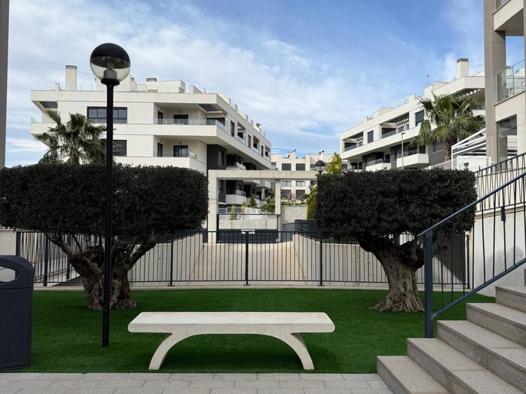 Apartment for Sale in Villamartin, Alicante 27