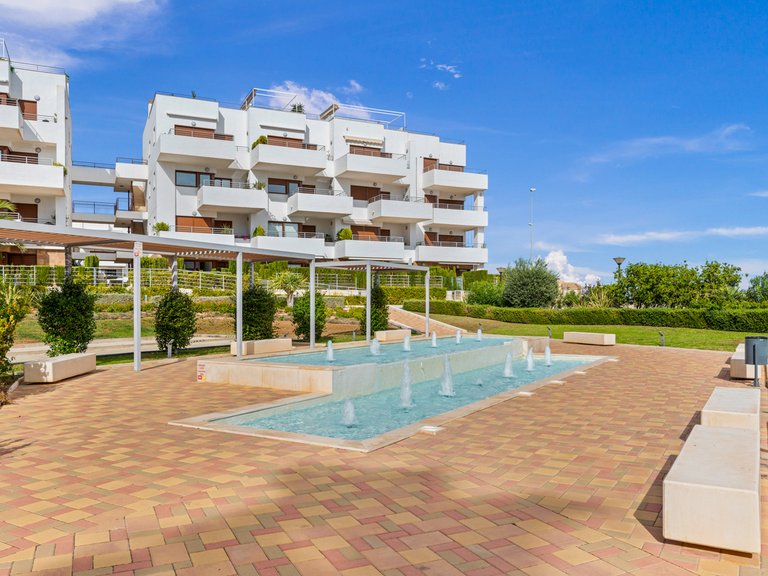 Apartment for Sale in Cabo Roig, Alicante 36