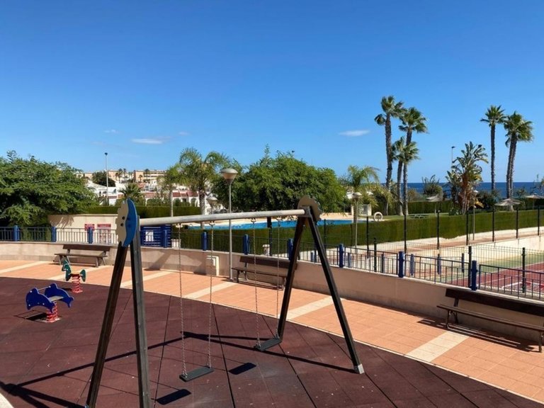 Apartment for Sale in Mil Palmeras, Alicante 18