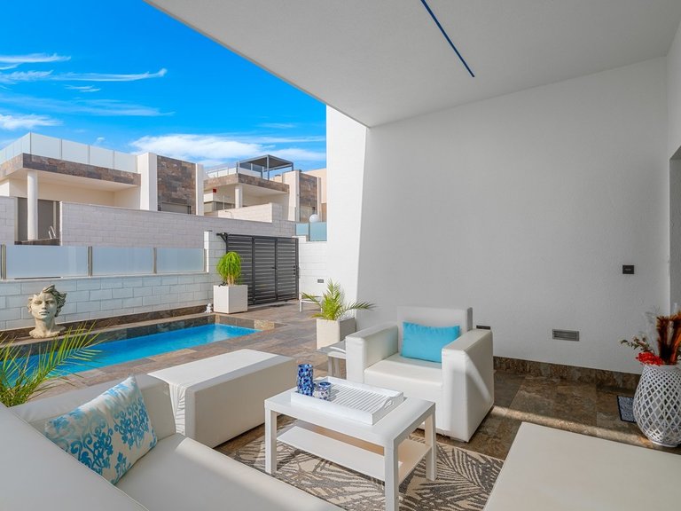 Villa for Sale in Orihuela Costa, Alicante 4