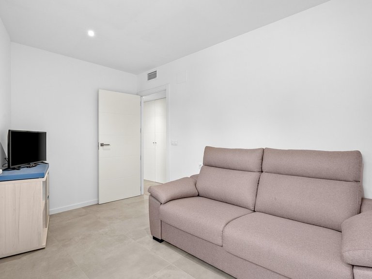Apartment for Sale in Dehesa De Campoamor, Alicante 28