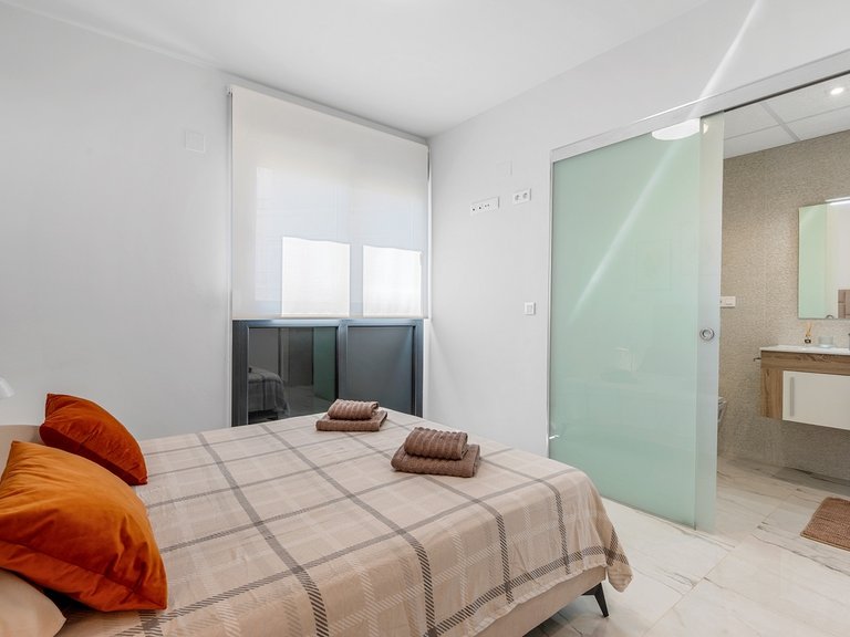 Apartment for Rent in Orihuela Costa, Alicante 16