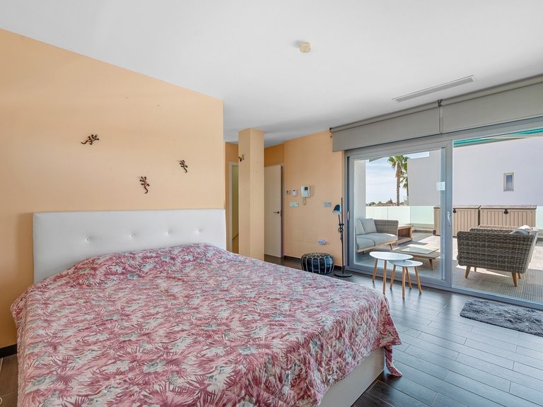 Villa for Sale in Benijofar, Alicante 37