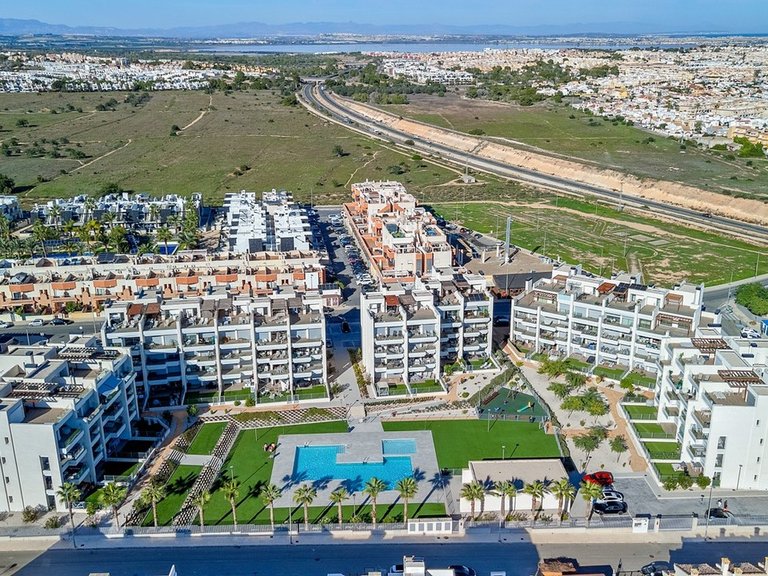 Apartment for Sale in Orihuela Costa, Alicante 32