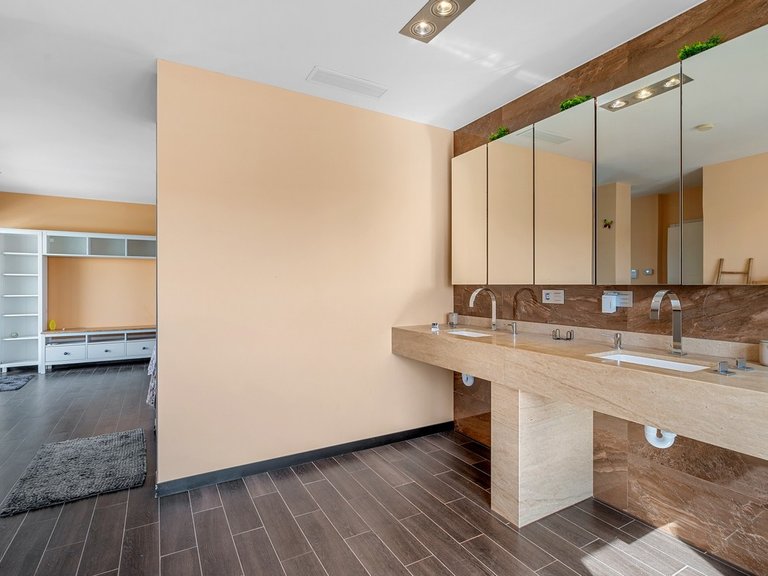 Villa for Sale in Benijofar, Alicante 43