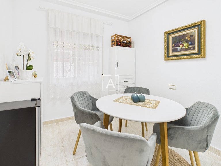 Villa for Sale in Pinar De Campoverde, Alicante 11