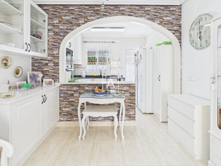 Villa for Sale in Pinar De Campoverde, Alicante 3
