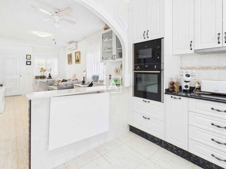 Villa for Sale in Pinar De Campoverde, Alicante 10