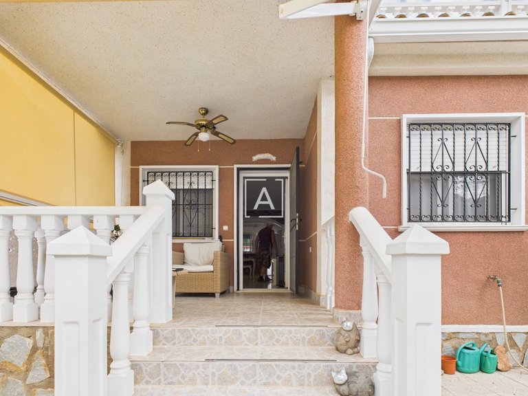 Villa for Sale in Pinar De Campoverde, Alicante 35