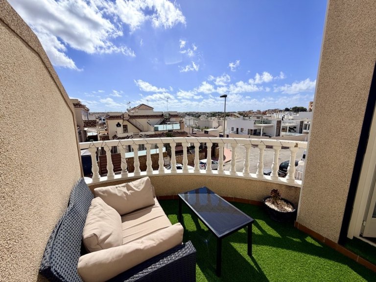 Villa for Sale in Villamartin, Alicante 11