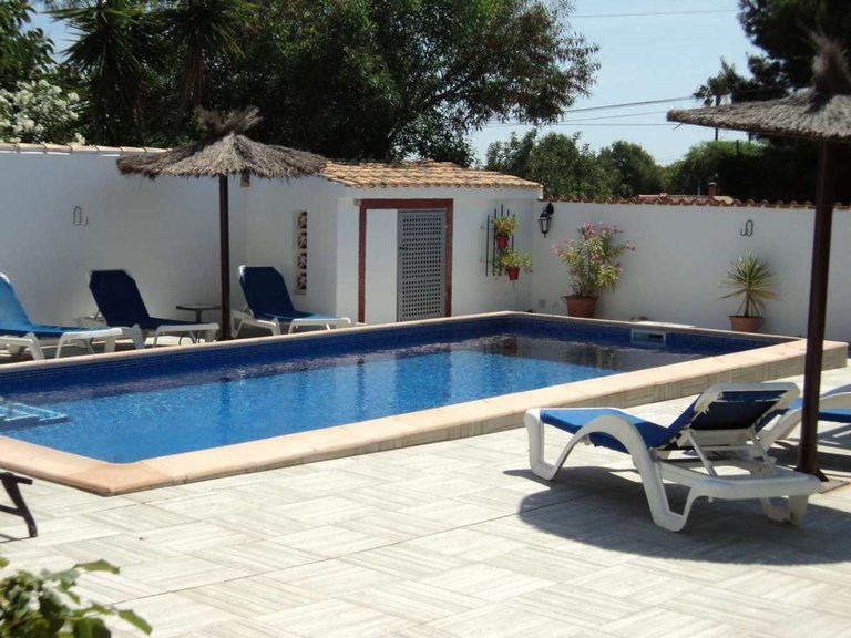 Villa for Sale in Cabo Roig, Alicante 40