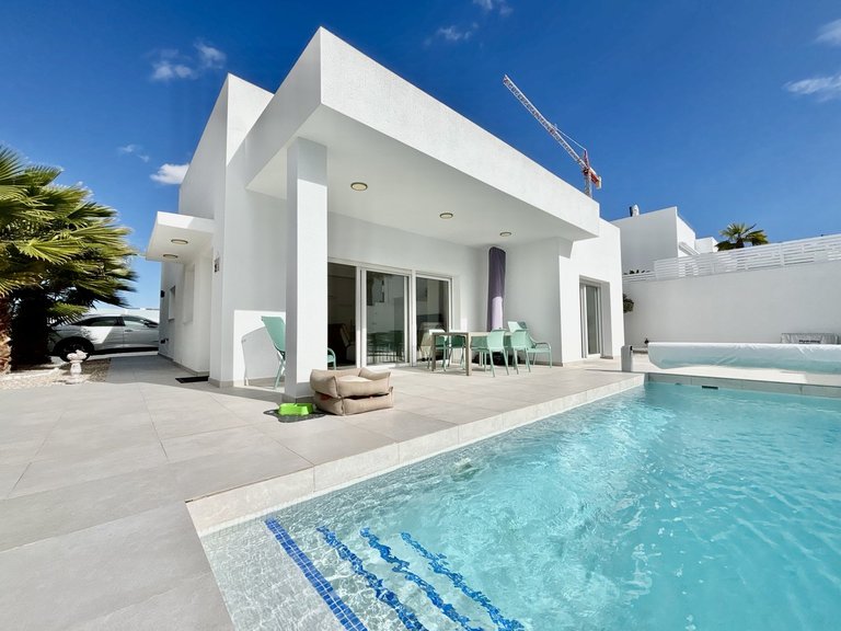 Villa for Sale in Benijofar, Alicante 24