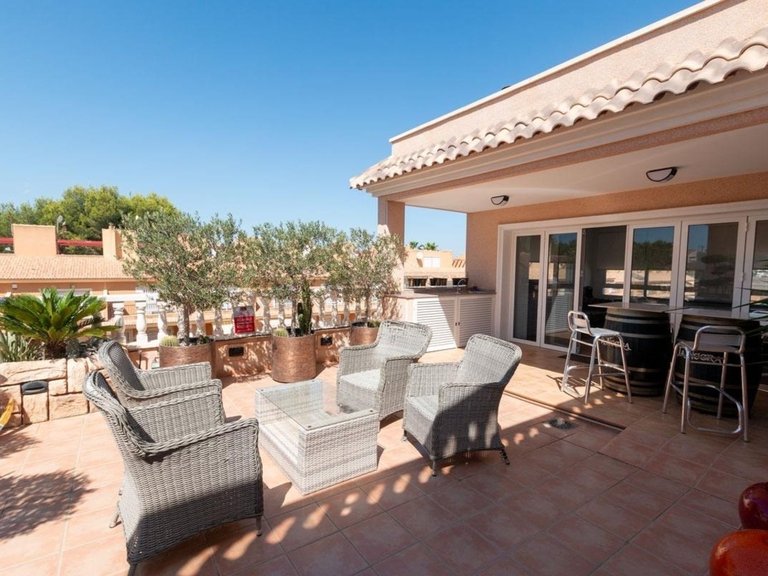 Apartment for Sale in Villamartin, Alicante 27