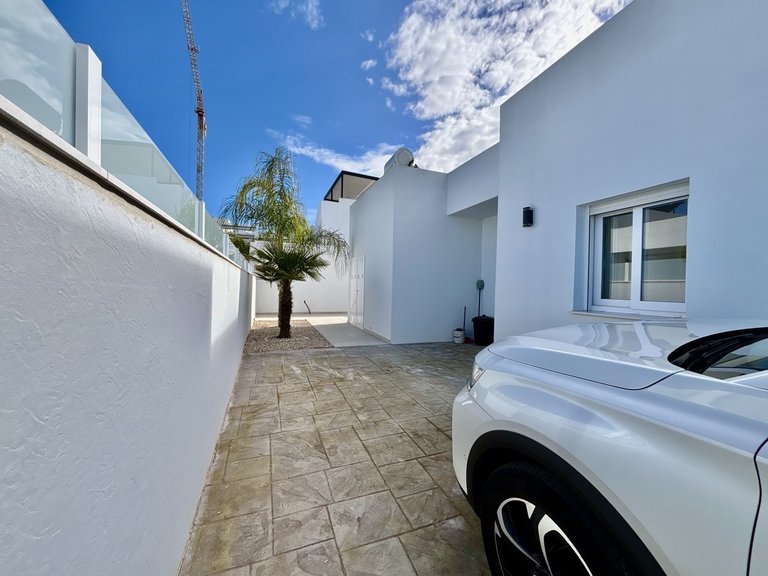 Villa for Sale in Benijofar, Alicante 28