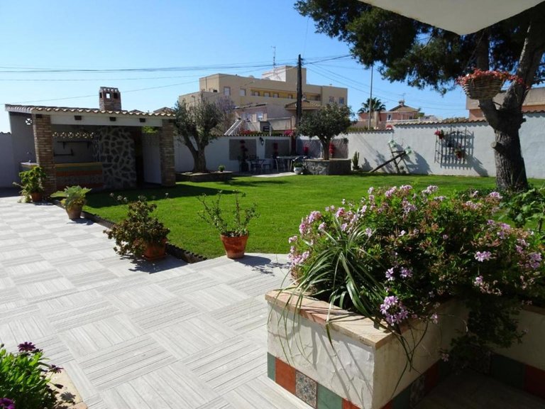 Villa for Sale in Cabo Roig, Alicante 39