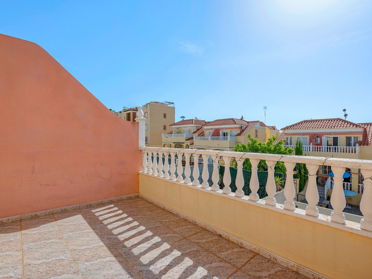 Villa for Sale in Villamartin, Alicante 20