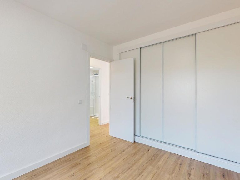 Apartment for Sale in Villamartin, Alicante 21
