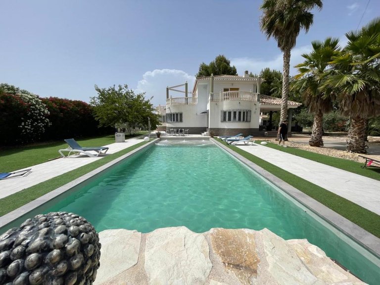 Villa for Sale in Cehegin, Murcia 1