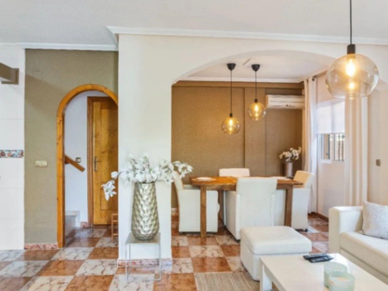 Villa for Sale in La Zenia, Alicante 13