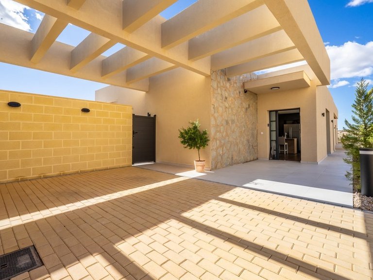 Villa for Sale in Altaona Golf And Country Village, Murcia 13