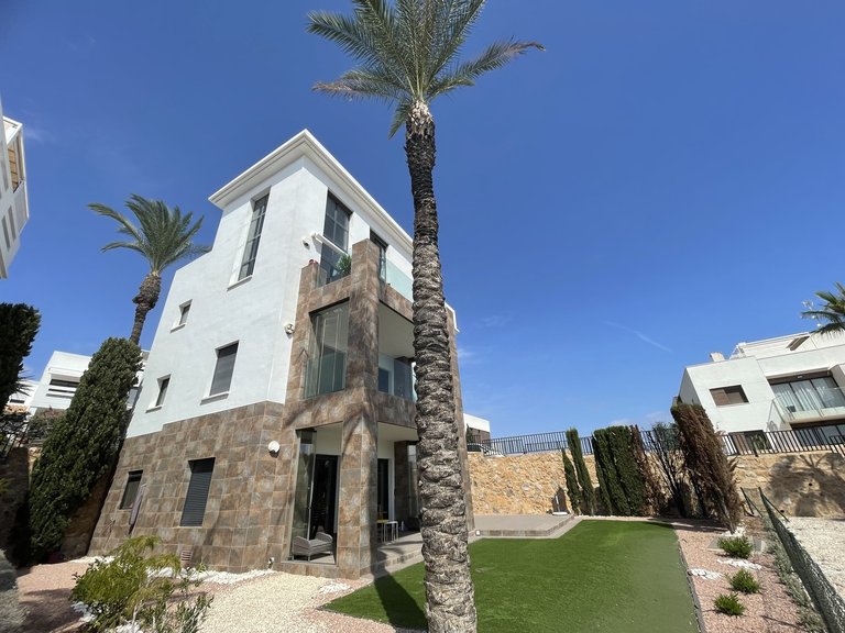 Penthouse for Sale in Las Ramblas Golf, Alicante 31