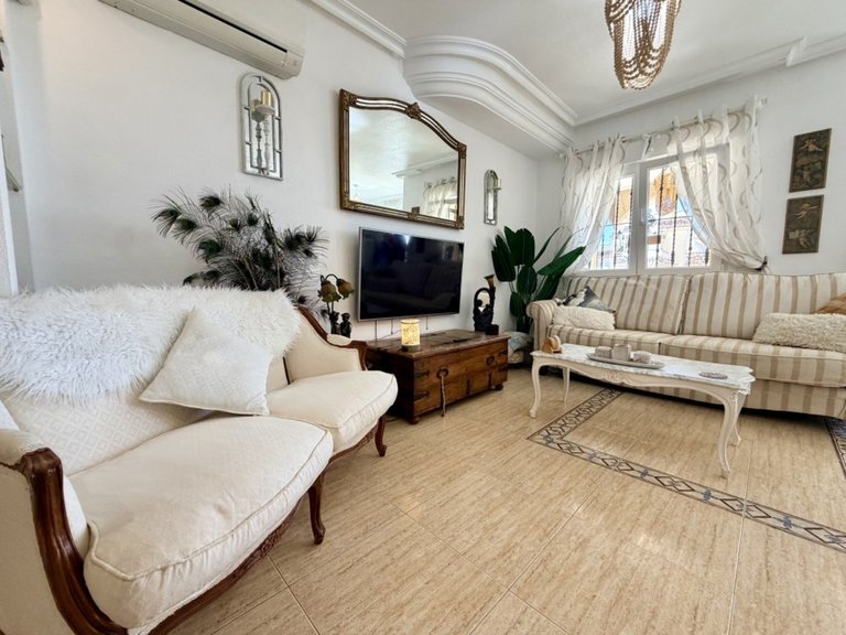 Villa for Sale in Villamartin, Alicante 22
