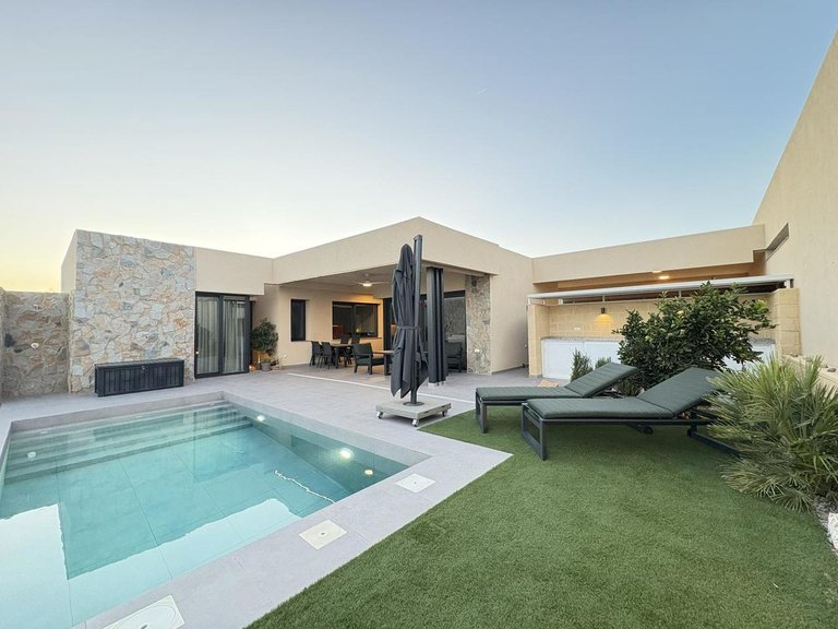 Villa for Sale in Altaona Golf And Country Village, Murcia 7