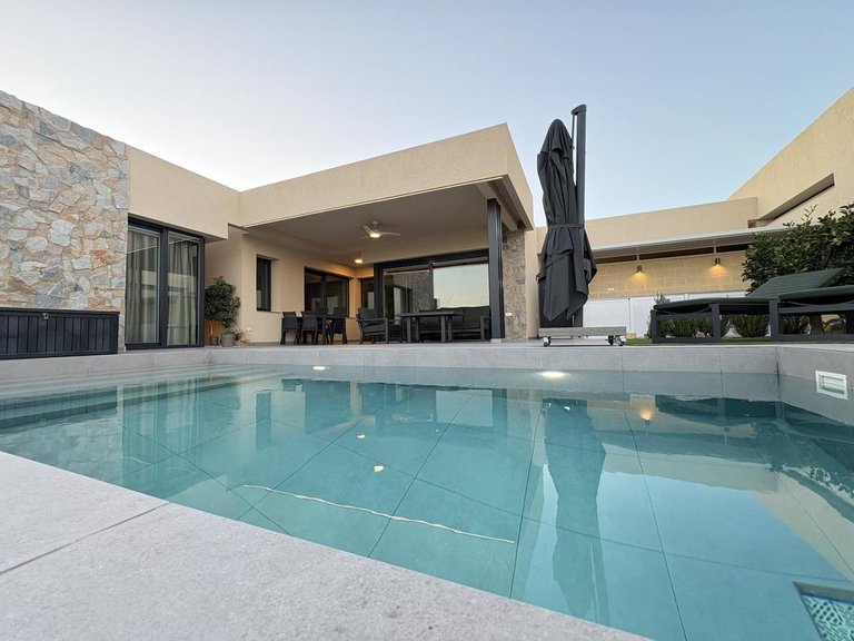 Villa for Sale in Altaona Golf And Country Village, Murcia 4