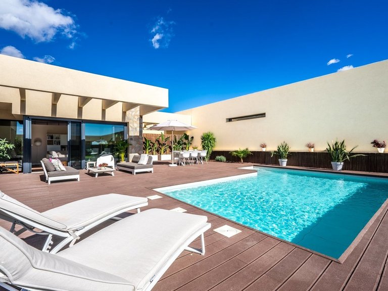 Villa for Sale in Altaona Golf And Country Village, Murcia 5