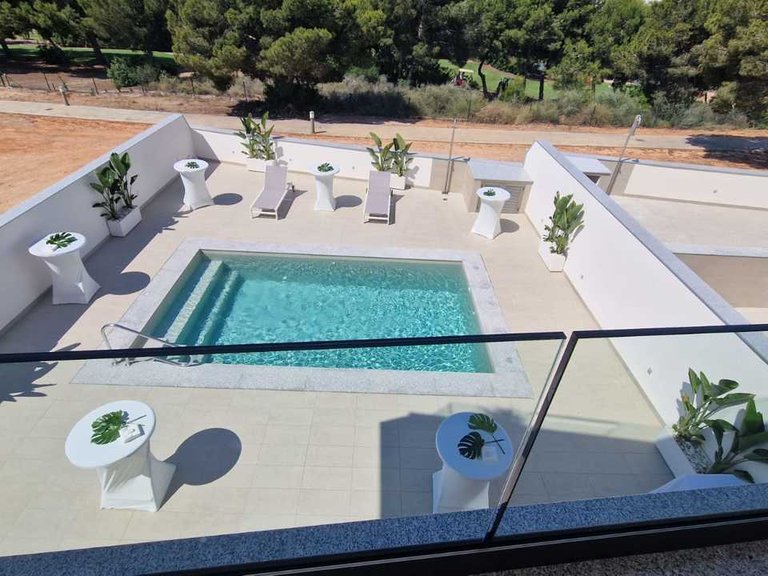 Villa for Sale in Lo Romero Golf, Alicante 2