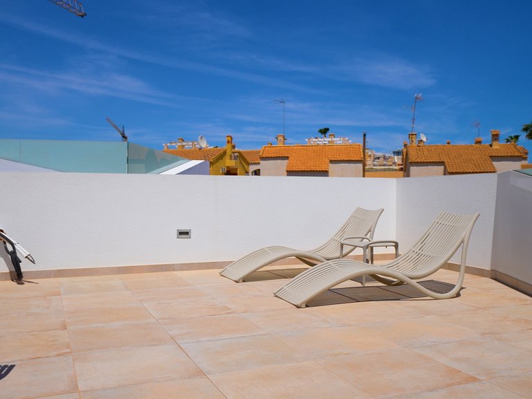 Villa for Sale in Villamartin, Alicante 33