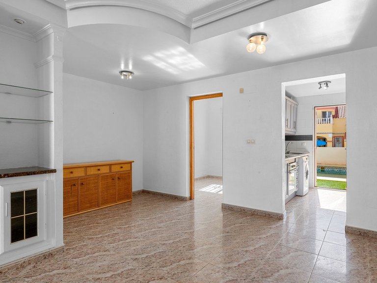 Villa for Sale in Villamartin, Alicante 6