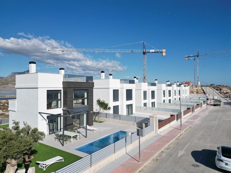 Villa for Sale in Mutxamel, Alicante 4