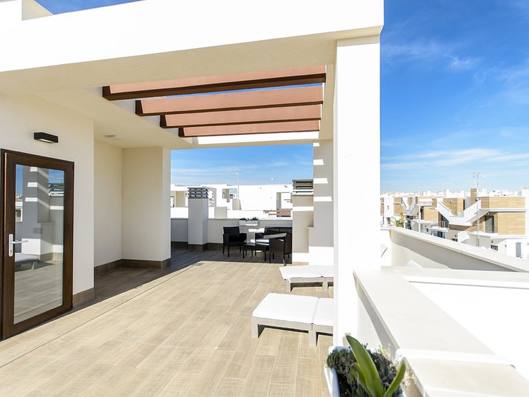 Villa for Sale in Los Montesinos, Alicante 38