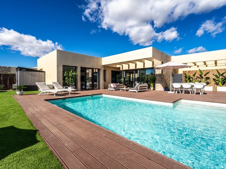 Villa for Sale in Altaona Golf And Country Village, Murcia 1