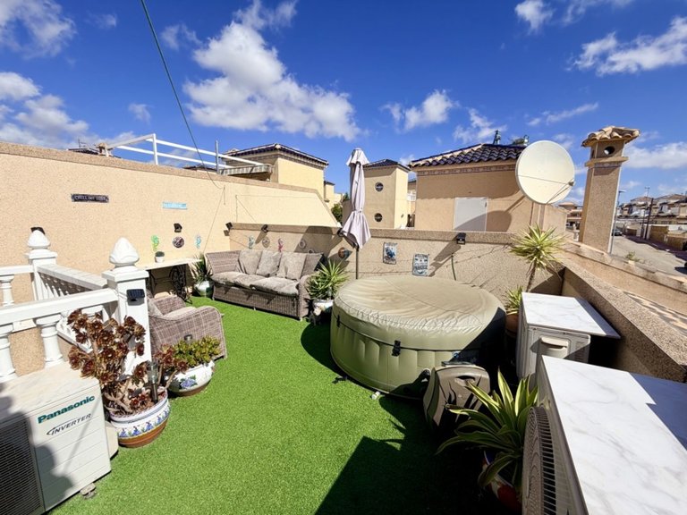 Villa for Sale in Villamartin, Alicante 15