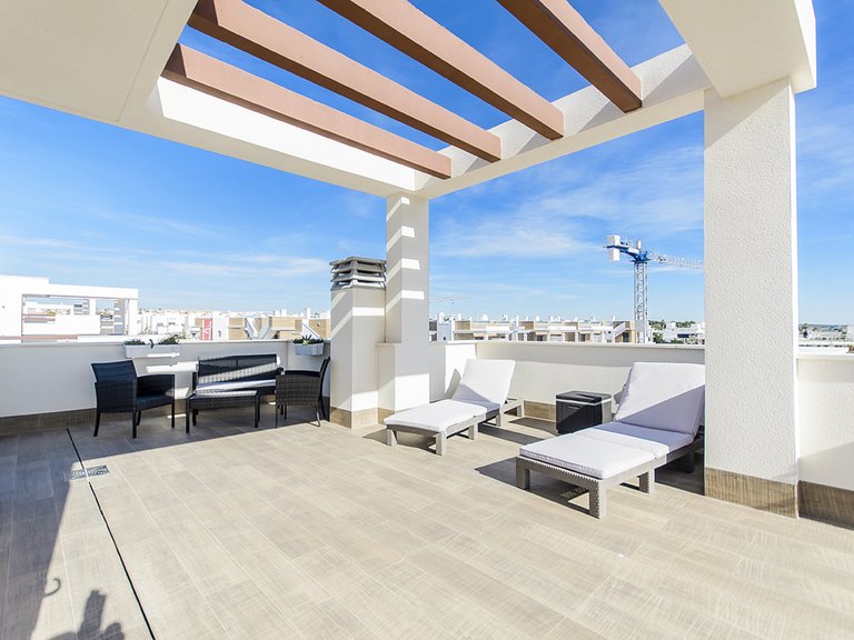 Villa for Sale in Los Montesinos, Alicante 40