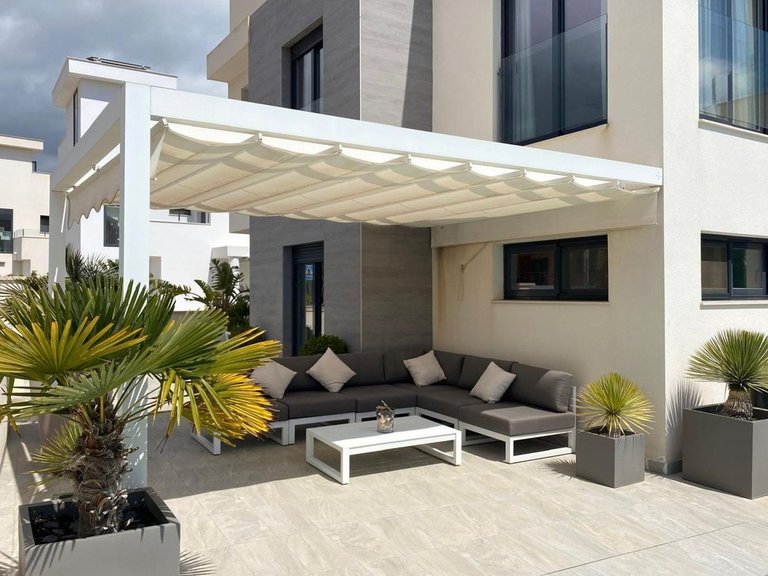 Villa for Sale in La Nucia, Alicante 19