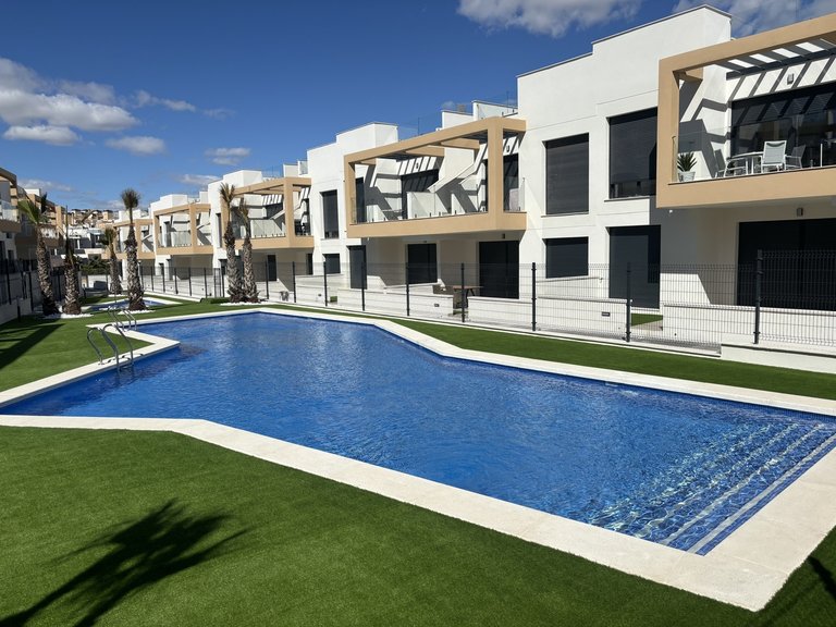 Apartment for Sale in Villamartin, Alicante 4