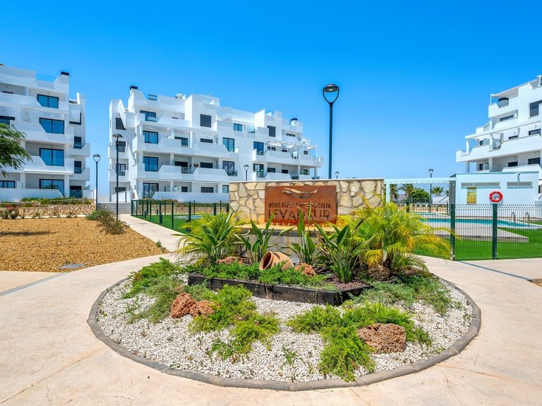 Apartment for Sale in Santa Rosalia Lake And Life Resort, Murcia 18