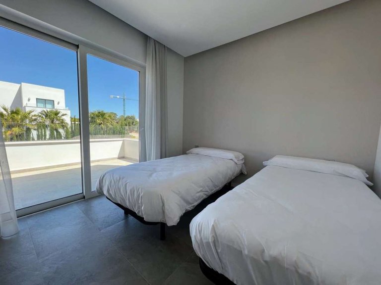 Villa for Sale in Las Colinas Golf Resort, Alicante 17