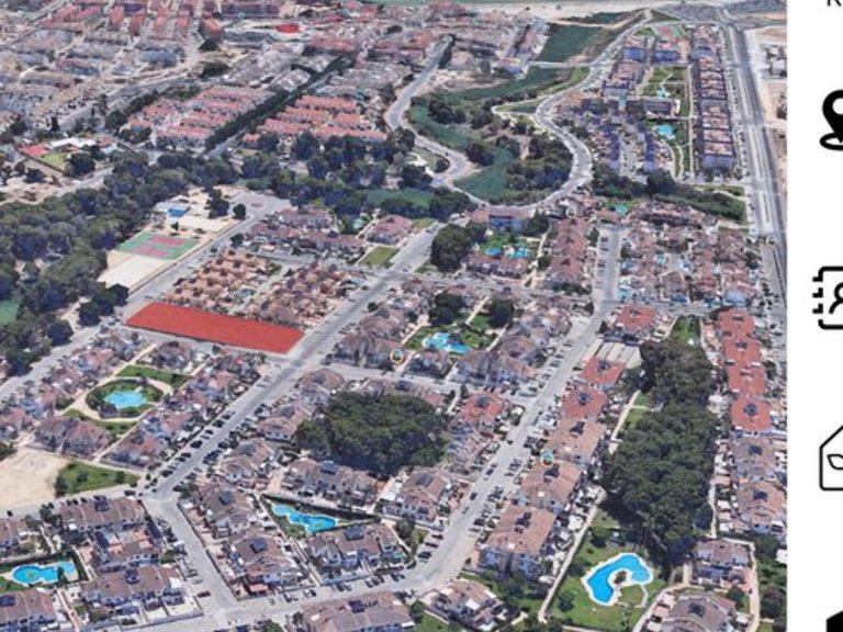 Villa for Sale in Mil Palmeras, Alicante 7