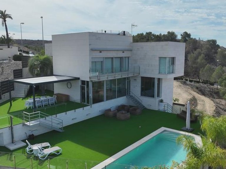 Villa for Sale in Murcia, Murcia 29